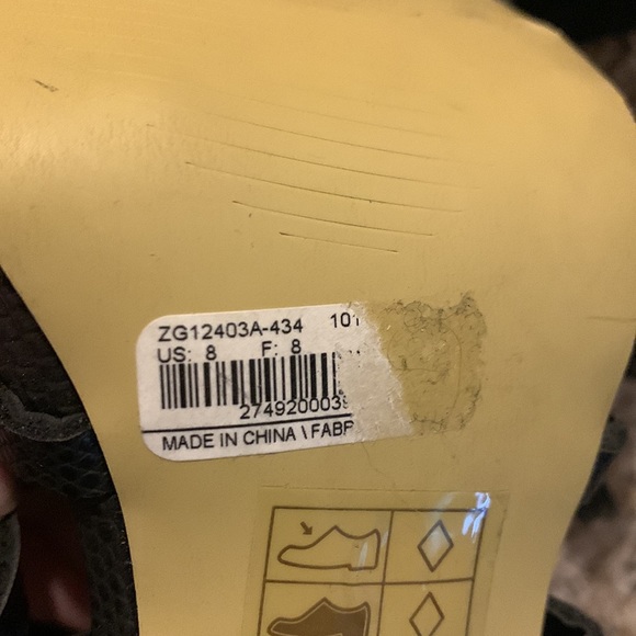 Bebe heels - Picture 7 of 8